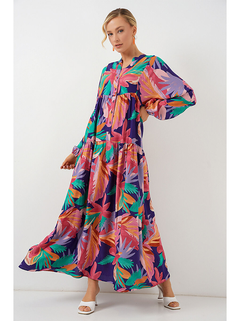 Pembe 2423 Otantik Desenli Tesettür Elbise - A.Pudra