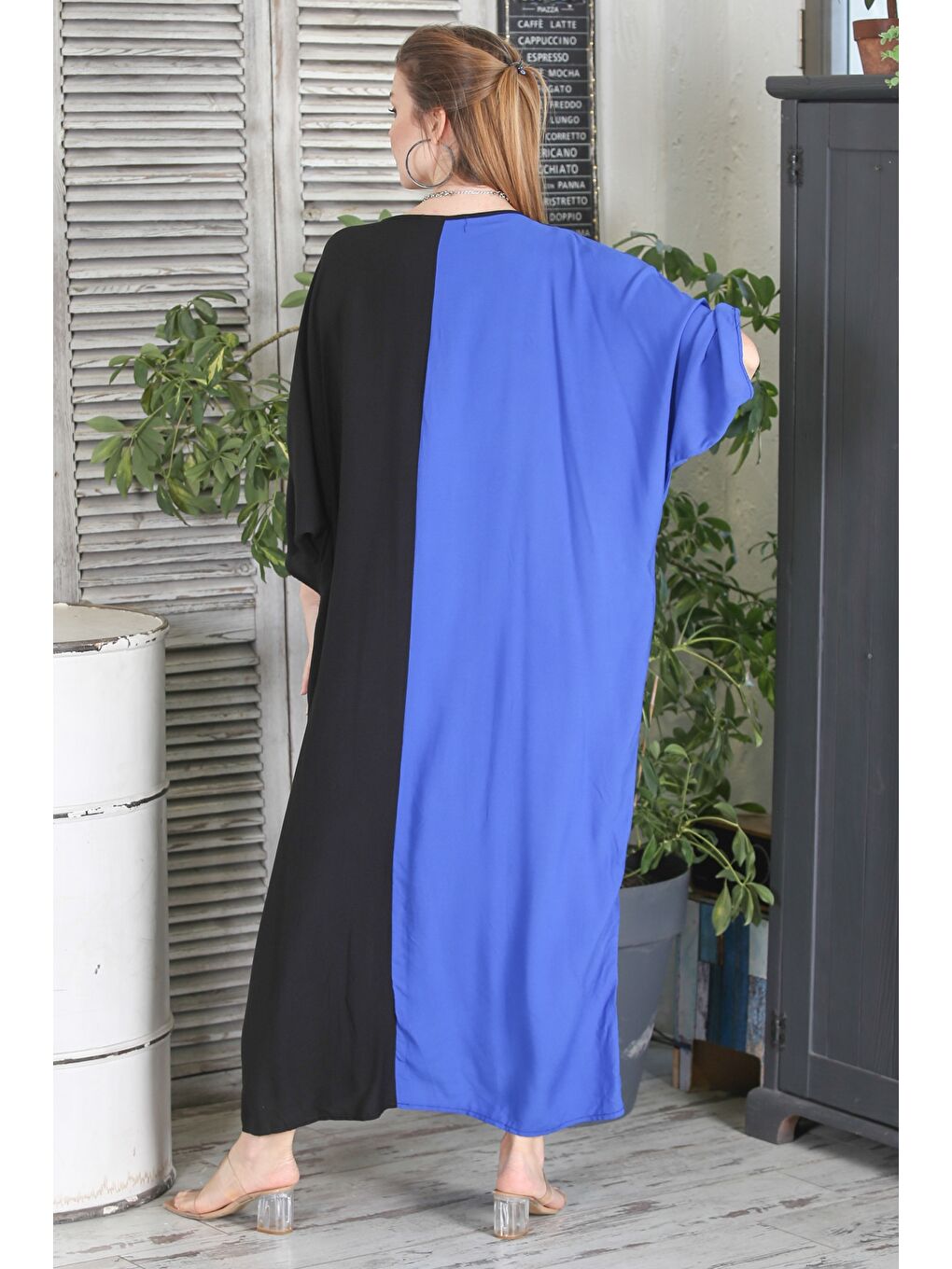 Siyah-Mavi V Yaka 3/4 Kol Gizli Cepli Nakışlı Casual Oversize Dokuma Elbise-6