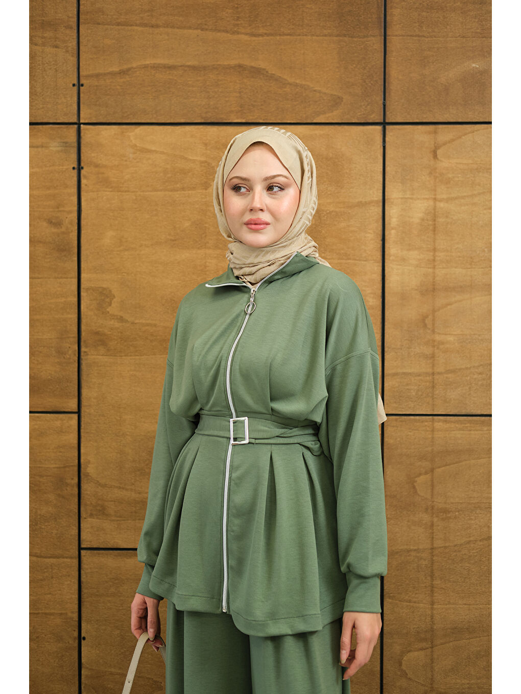 Kadın Pile Detaylı Tokalı Takım Yeşil-3