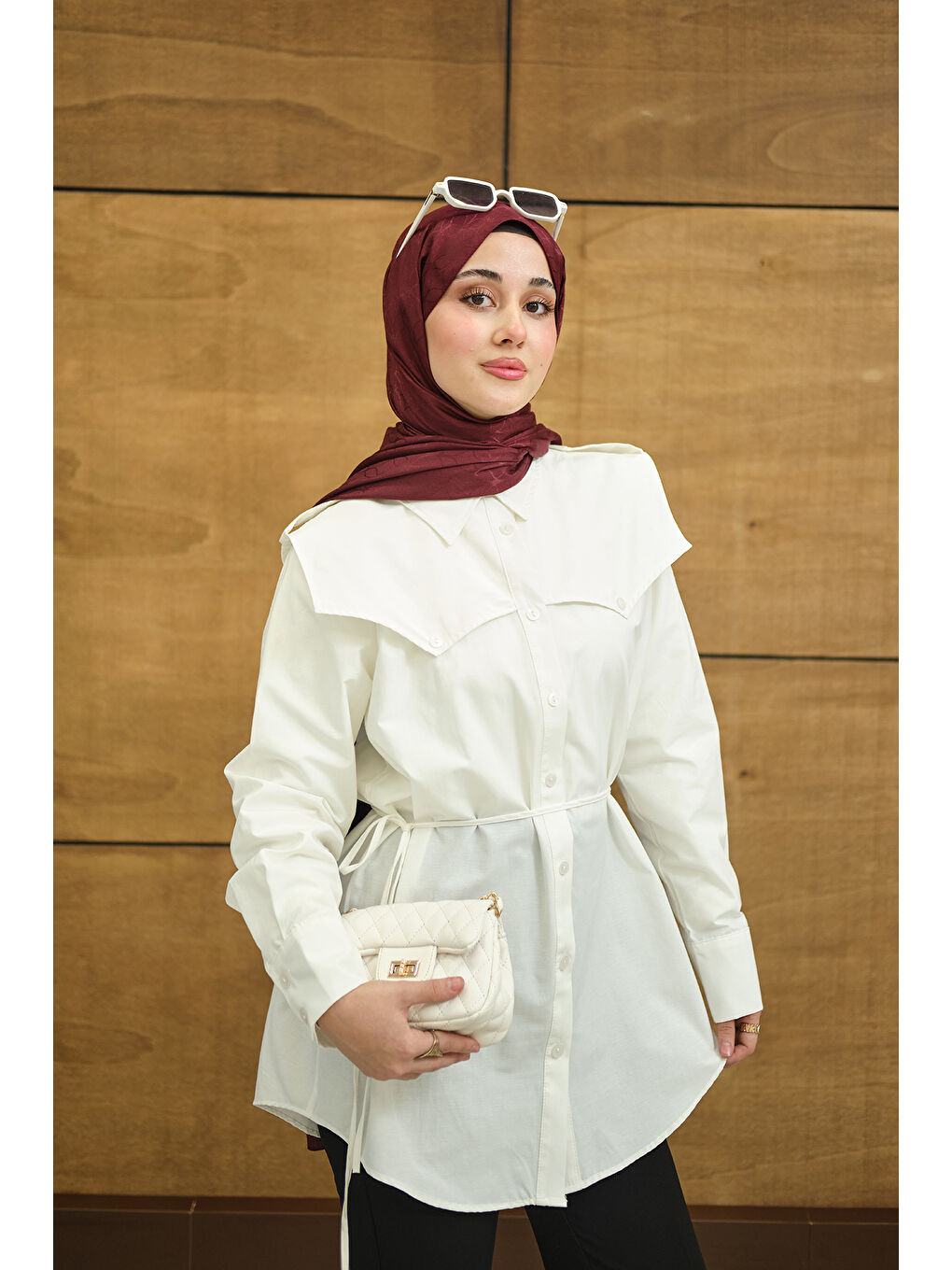 Kadın Roba Detaylı Kemerli Regular Poplin Gömlek Beyaz-3