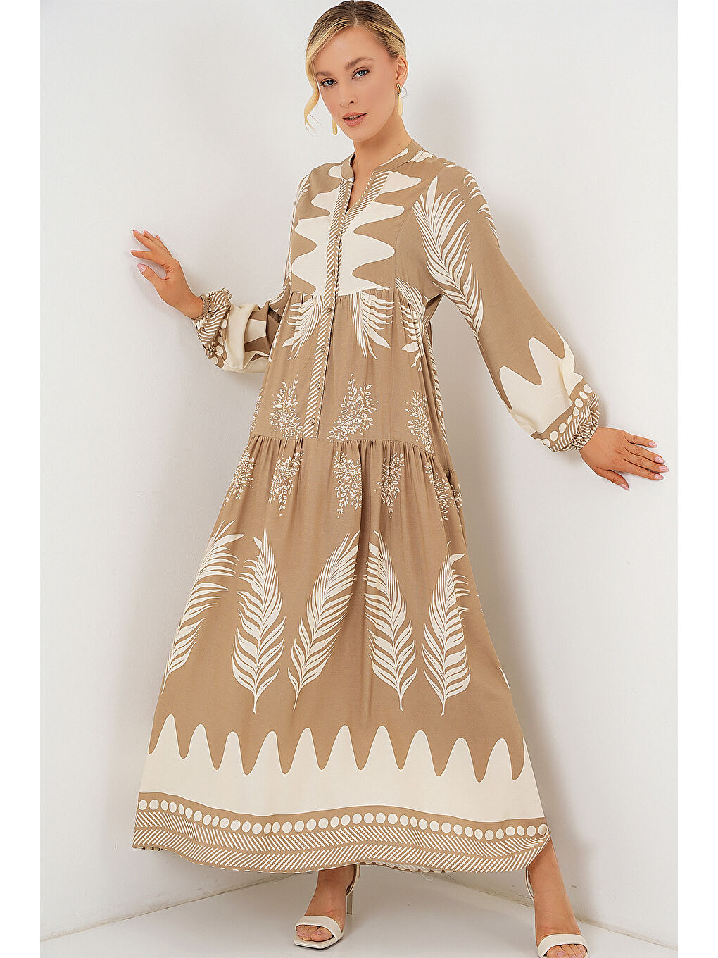 Ekru 2423 Otantik Desenli Tesettür Elbise - M. Camel-1