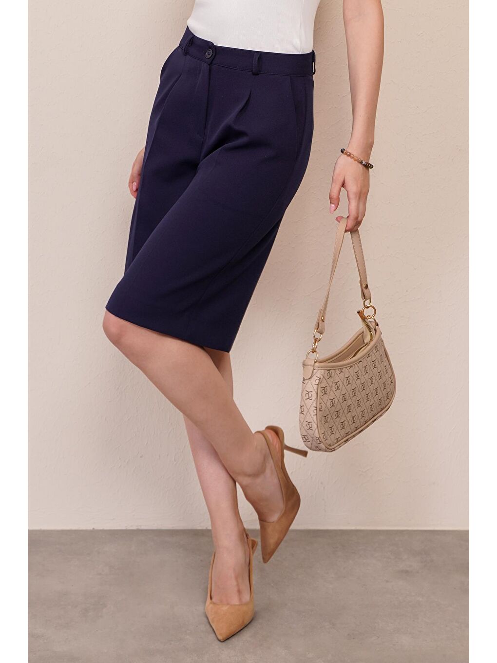 Lacivert Pileli Kadın Bermuda Şort Mg2483-7