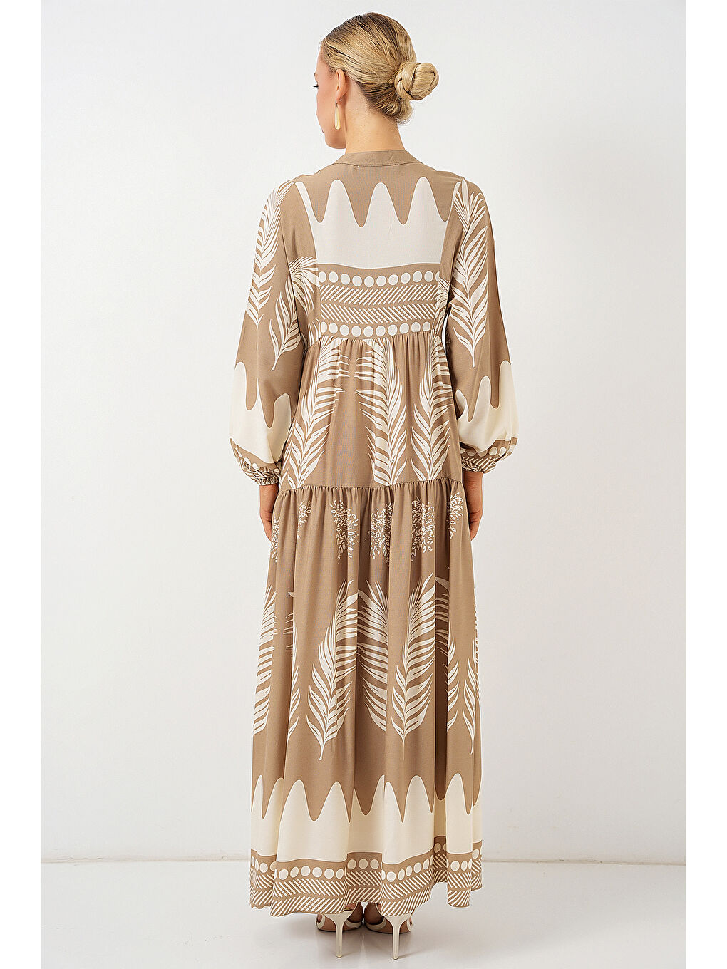 Ekru 2423 Otantik Desenli Tesettür Elbise - M. Camel-5