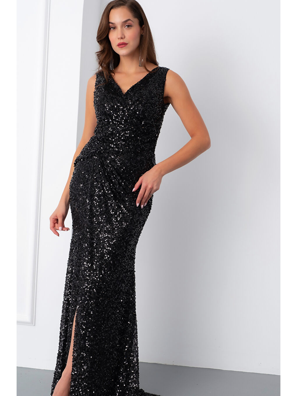 Kadın Siyah V Yaka Pul Payet Uzun Abiye Elbise-2