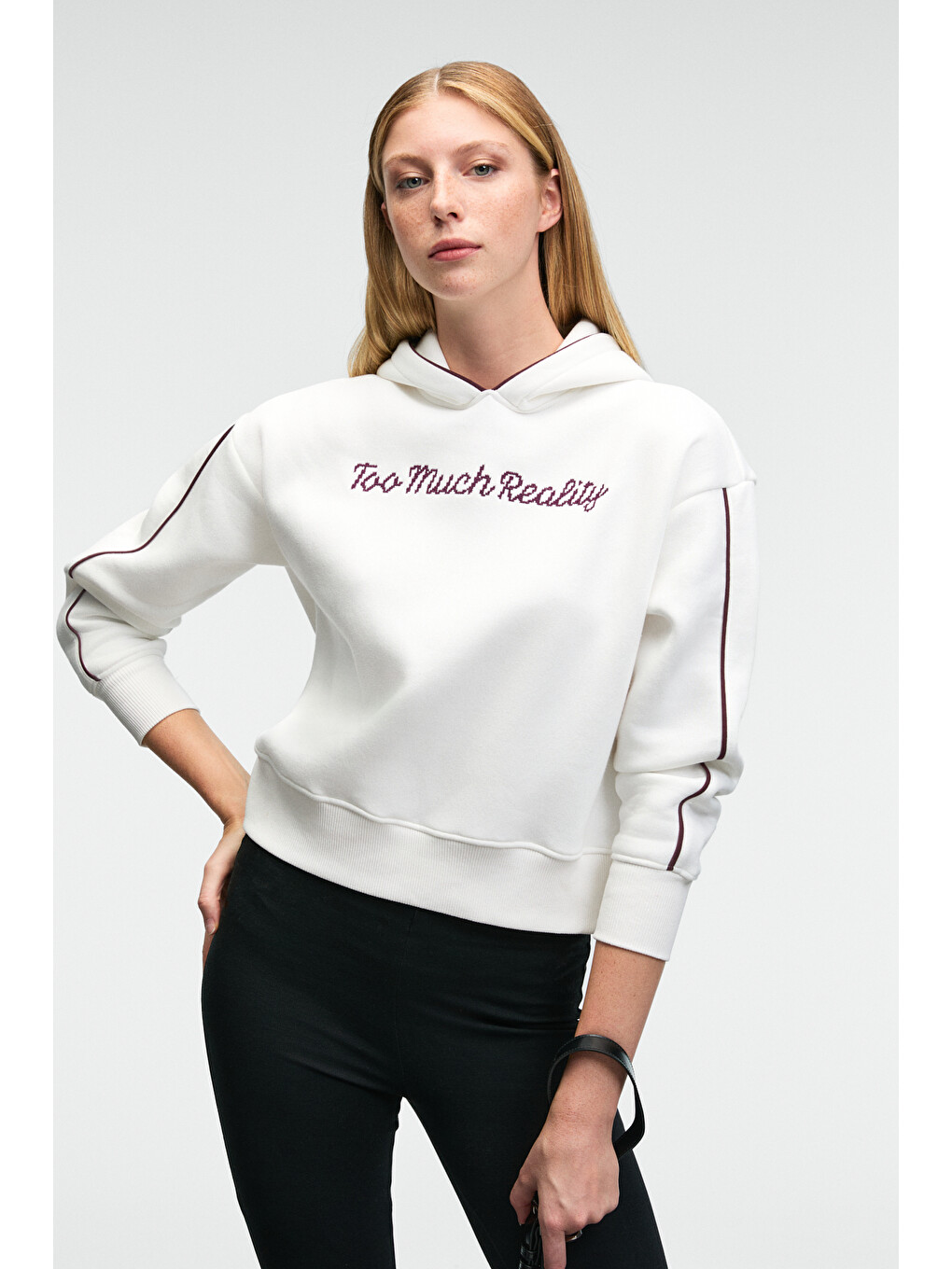 Vırethıa Kadın Ara Biyeli Baskı Ve Nakış Detaylı Kapüşonlu Relaxed Beyaz Sweatshirt-2