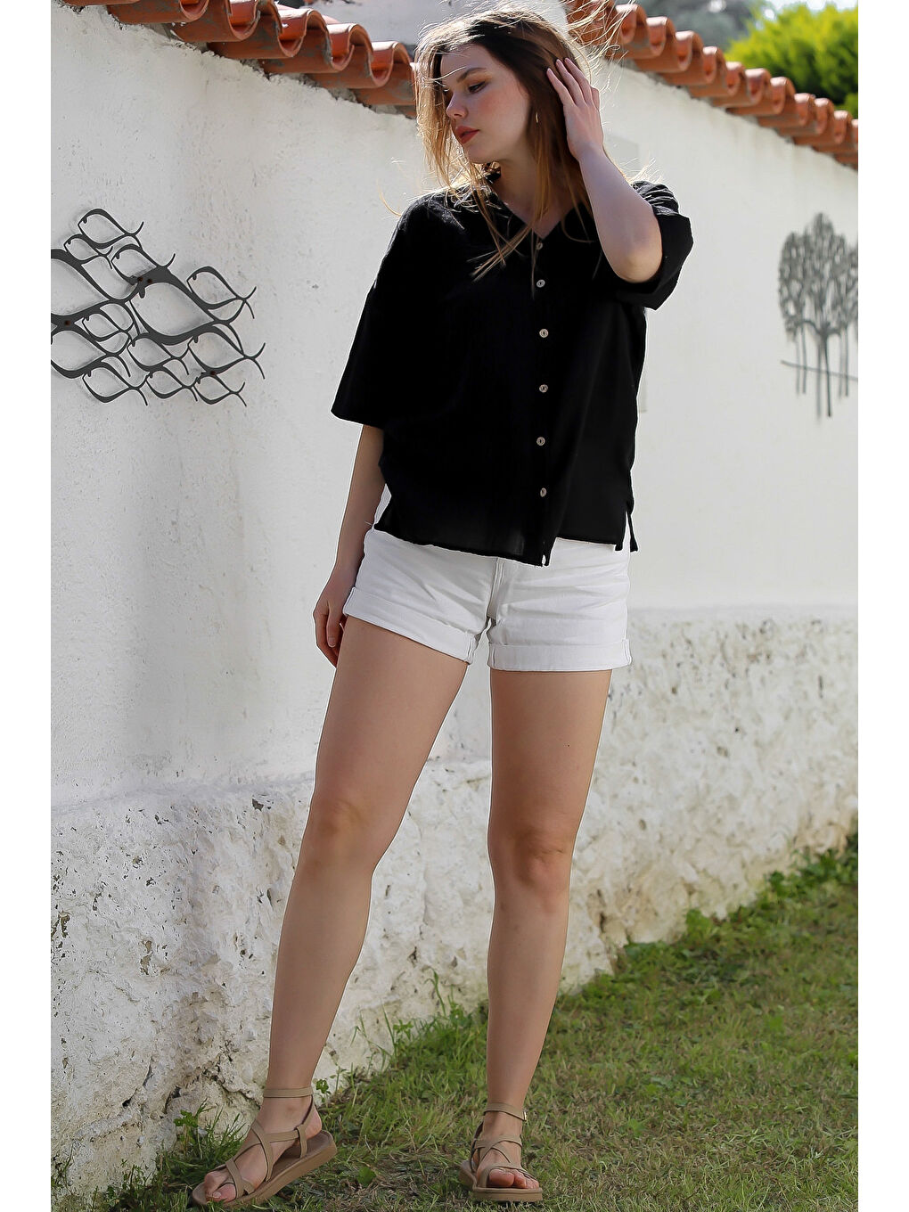 Siyah Gömlek Yaka Kısa Kol Düğmeli Yıkamalı Yırtmaçlı Casual Dokuma Gömlek 66 60-5