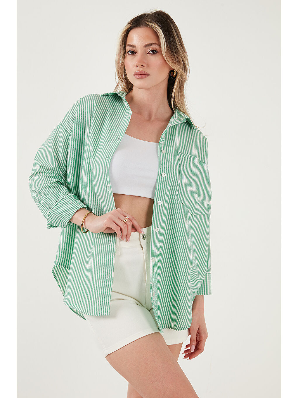 Yeşil Regular Fit Uzun Kollu Cepli Çizgili Kadın Gömlek 6772895-1