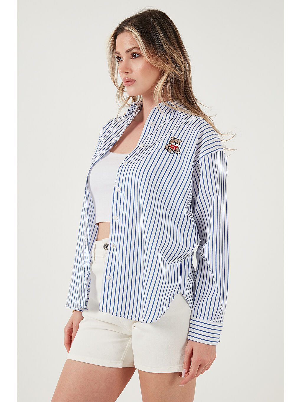 Bej Pamuk Karışımlı Regular Fit Ayıcık İşlemeli Kadın Gömlek 6773106-4