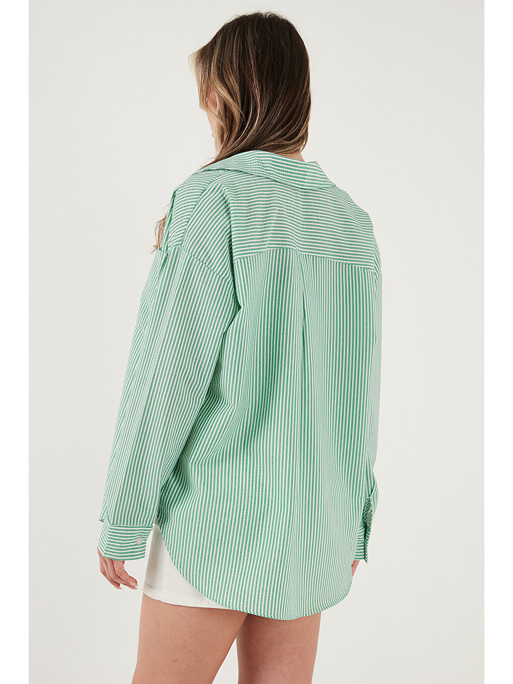Yeşil Regular Fit Uzun Kollu Cepli Çizgili Kadın Gömlek 6772895-6