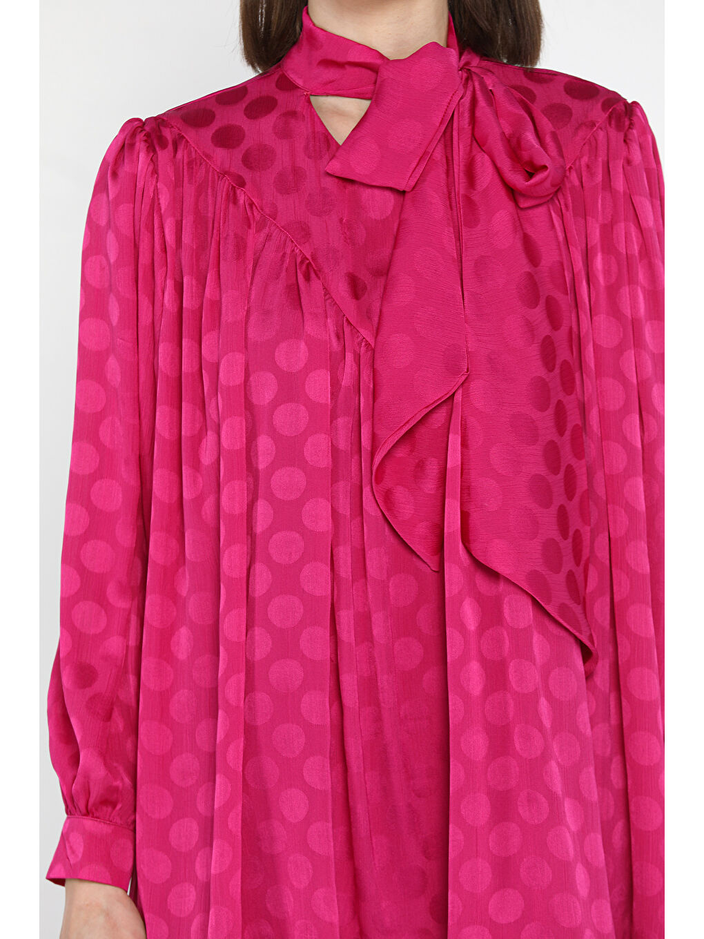 Fuşya Ön Pile Detaylı Kravat Yaka Puanlı Kadın Astarlı Bluz-3