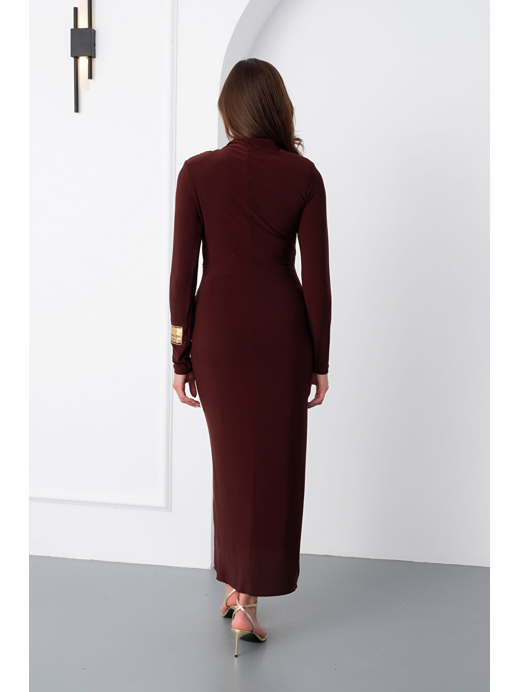 Kadın Kahverengi Uzun Kol Drapeli Uzun Elbise-5