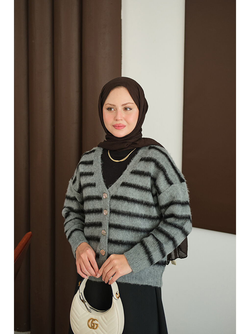 Gri Kadın Kısa Triko Hırka Füme-1