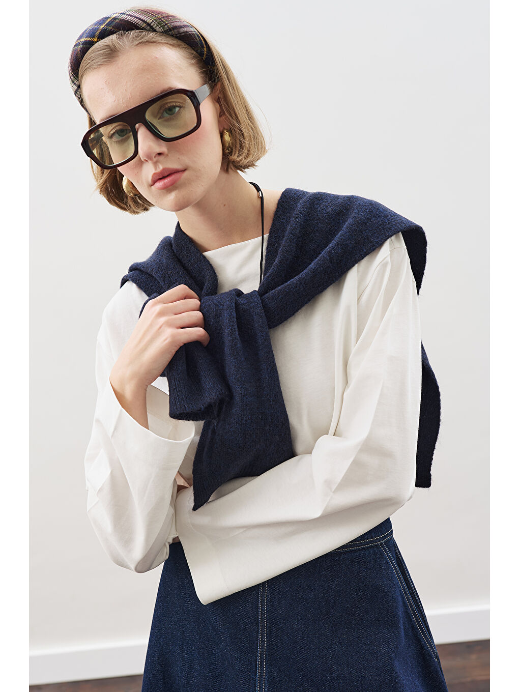 Kare Yaka Bağlamalı Triko Atkı Lacivert-2