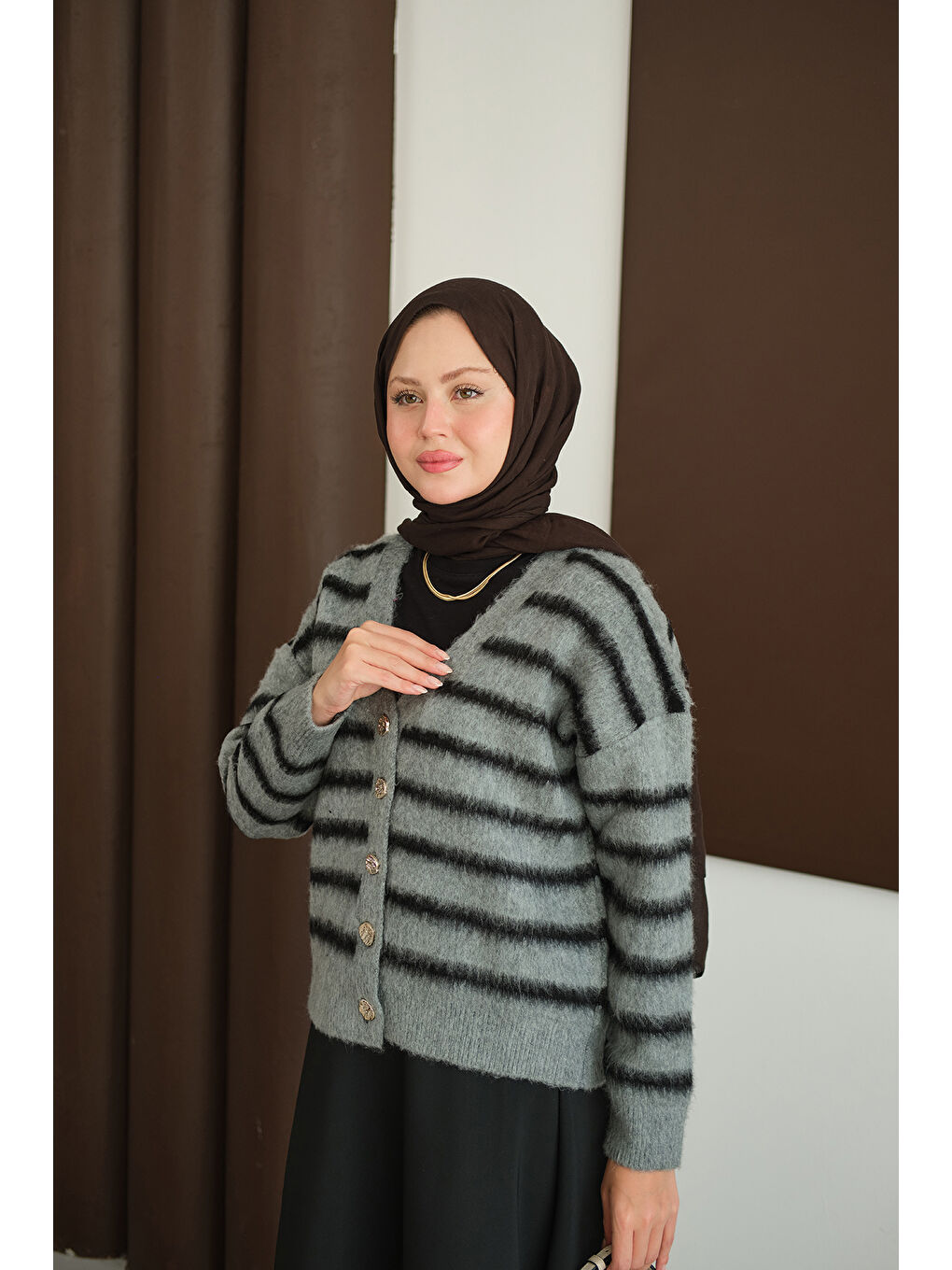 Gri Kadın Kısa Triko Hırka Füme-2