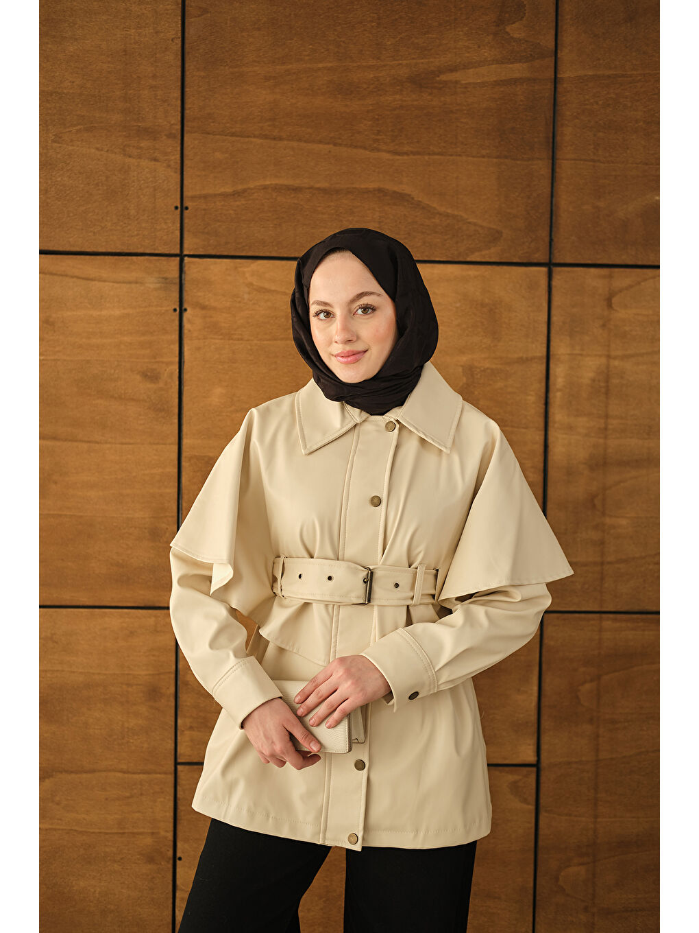 Ekru Kadın Pelerin Detay Kemerli Deri Trenç Krem-3