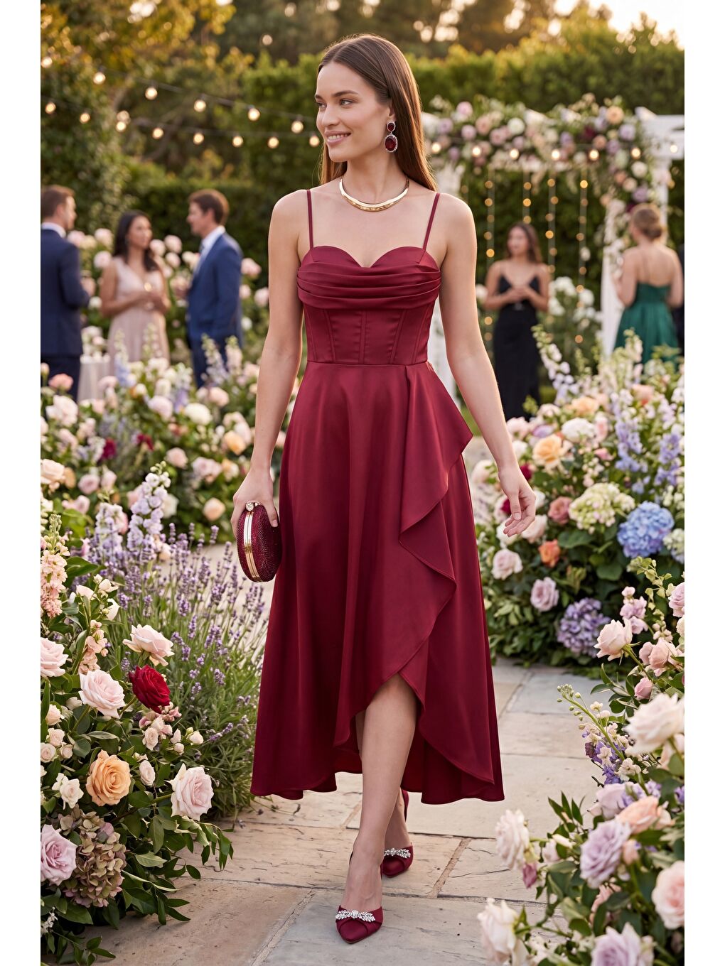 Kadın Bordo Degaje Yaka Askılı Midi Saten Abiye Elbise-3