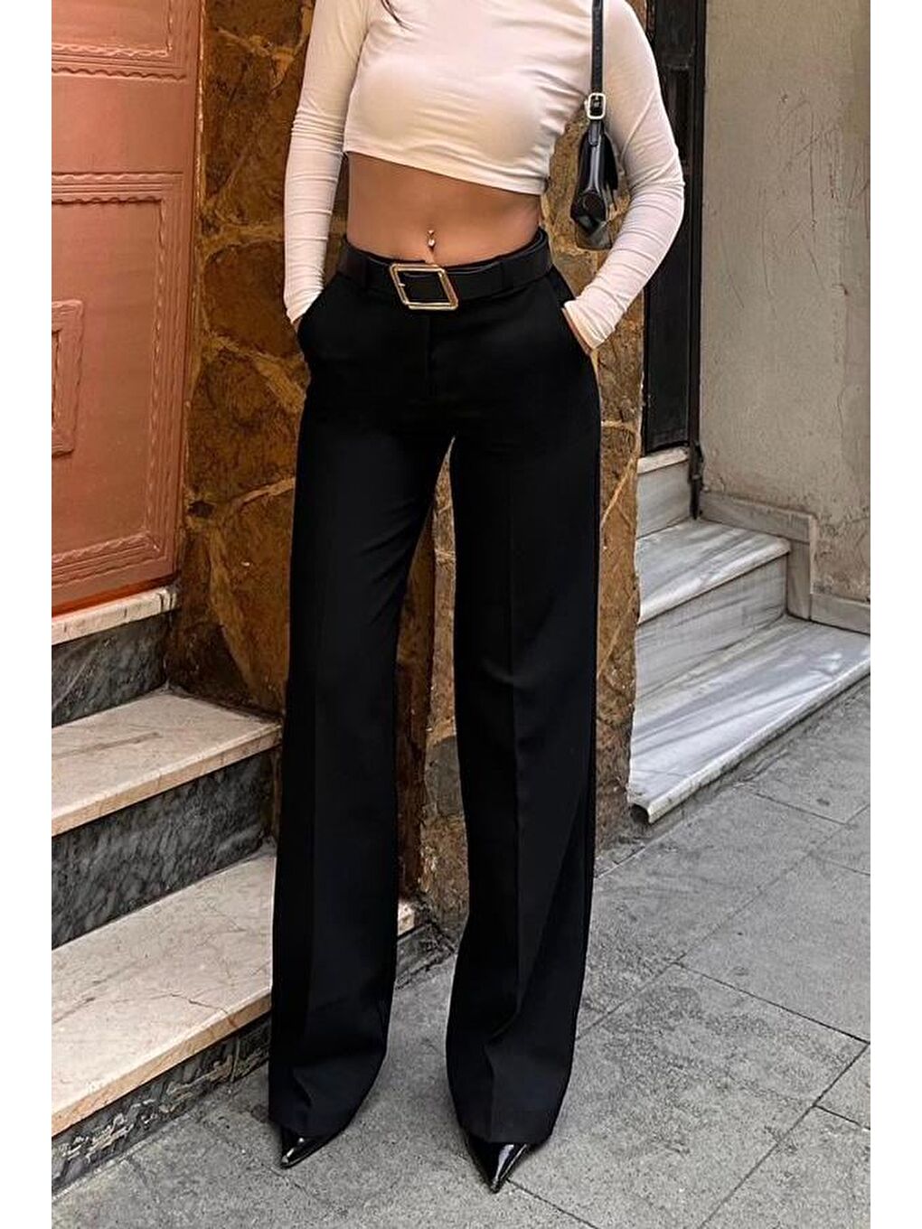 Siyah Kemer Detaylı Yüksek Bel Kumaş Pantolon Mg2285-8