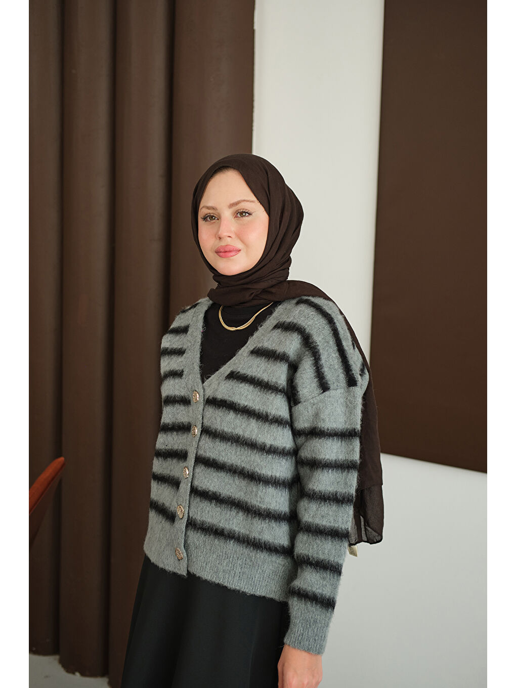 Gri Kadın Kısa Triko Hırka Füme-3