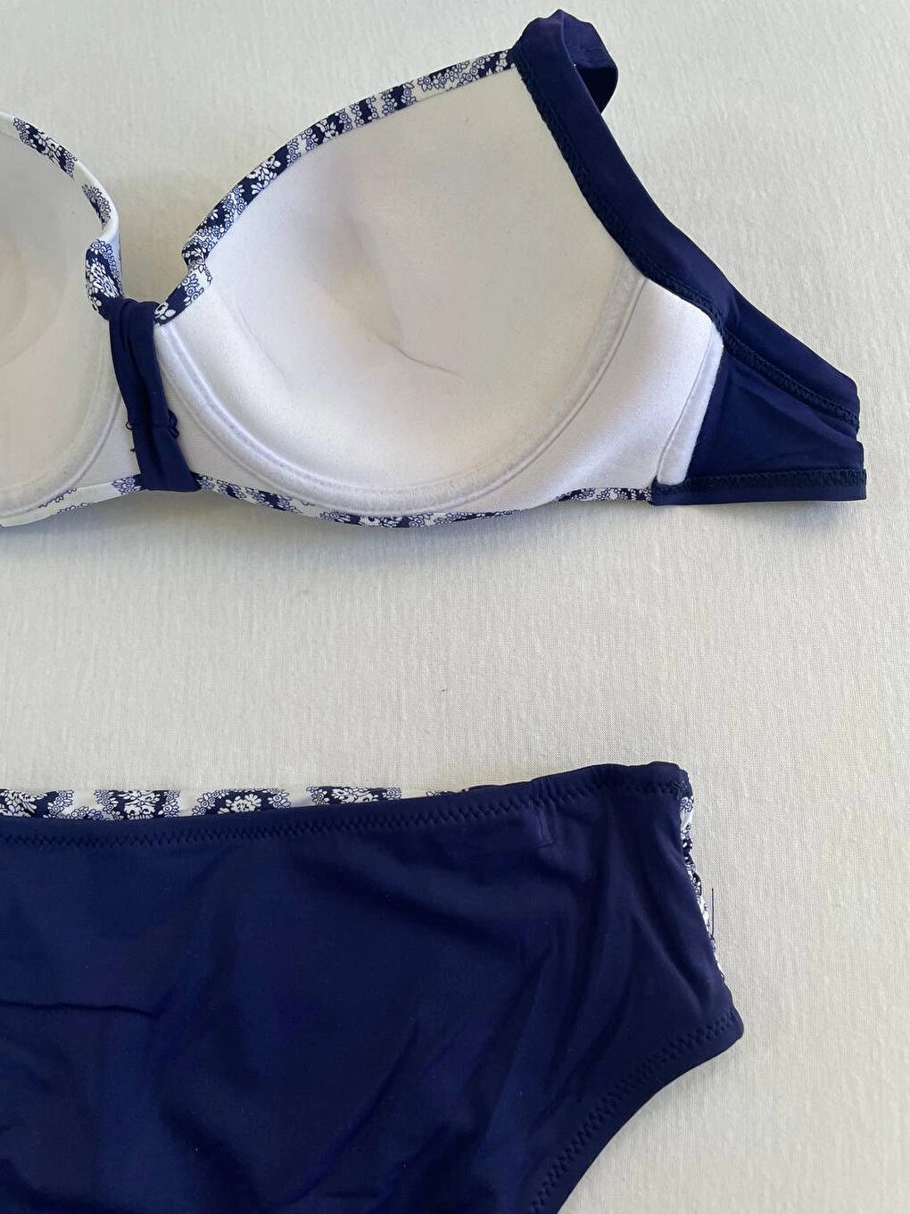 Kadın Lacivert Beyaz Etnik Desen Bikini Takımı HZL25S-LC213-3