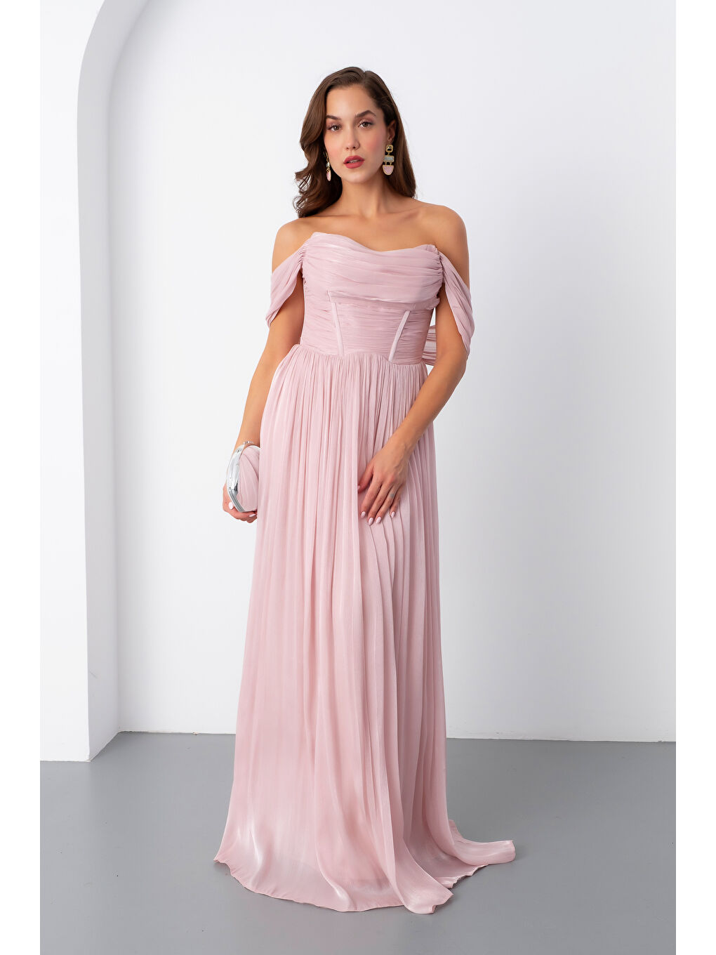 Pembe Kadın Pudra Kayık Yaka Uzun Abiye Elbise-2