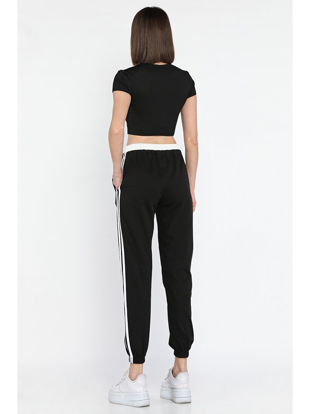 Siyah Bel Ve Paça Lastikli Yan Şeritli Kadın Eşofman Altı-2