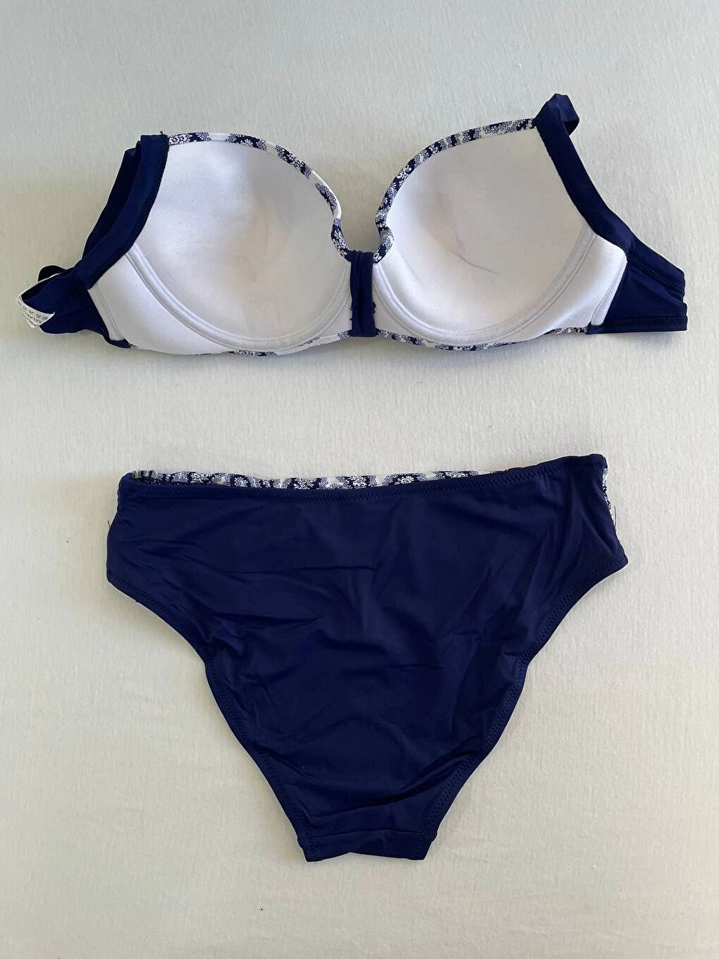 Kadın Lacivert Beyaz Etnik Desen Bikini Takımı HZL25S-LC213-4