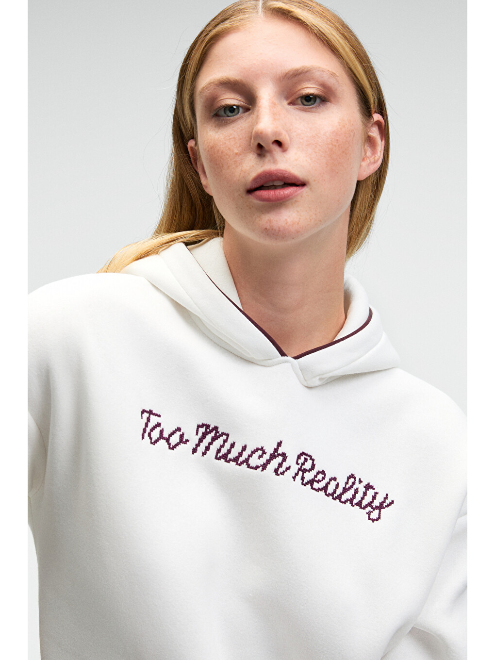 Vırethıa Kadın Ara Biyeli Baskı Ve Nakış Detaylı Kapüşonlu Relaxed Beyaz Sweatshirt-4