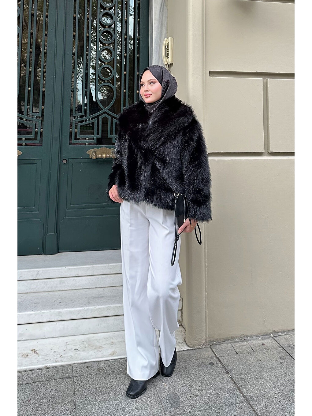 Kadın Sim Detay Kürk Siyah-2