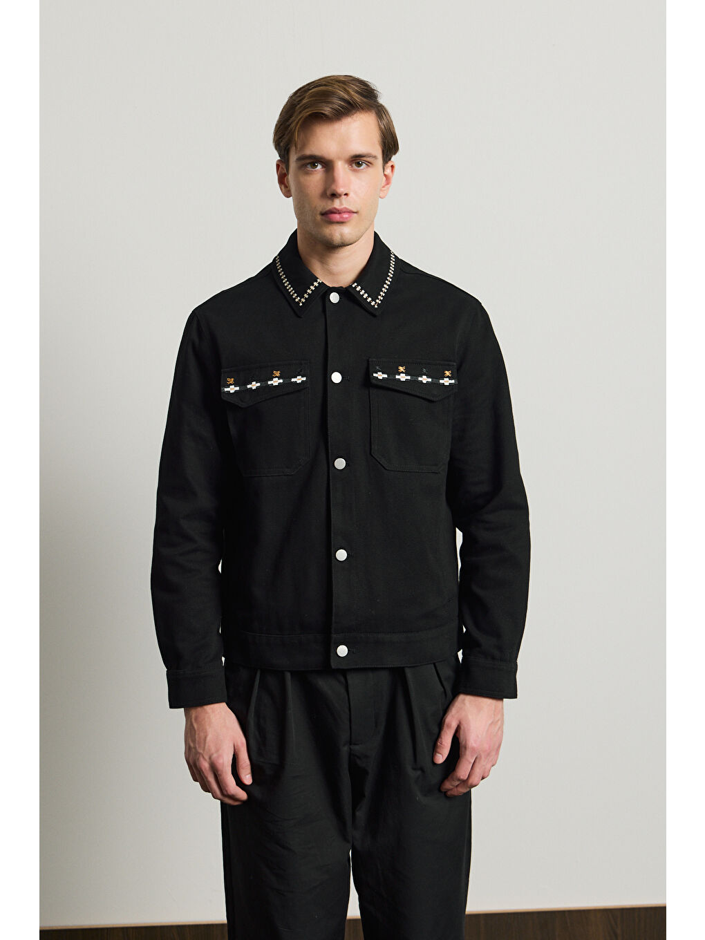 Erkek Nakışlı Denim Ceket Siyah-5