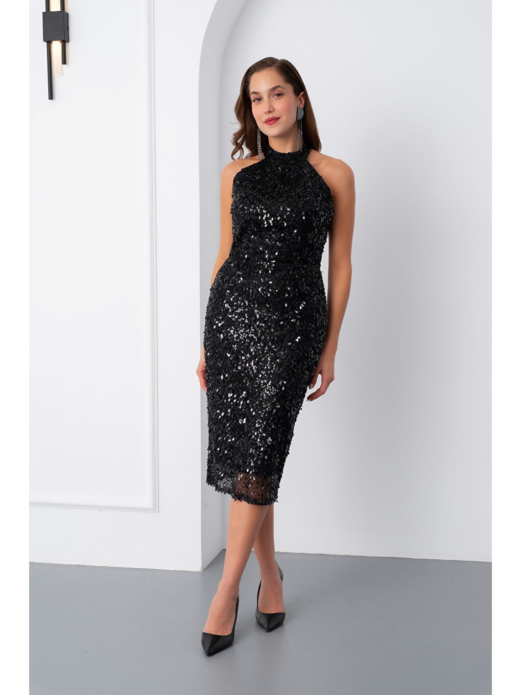 Kadın Siyah Yaka Taş Detay Midi Abiye Elbise