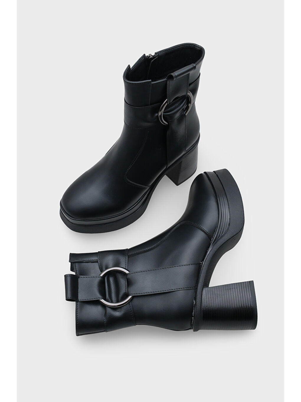 Siyah Tiffany Yuvarlak Burunlu Yandan Fermuarlı Orta Topuklu Kadın Bot-4