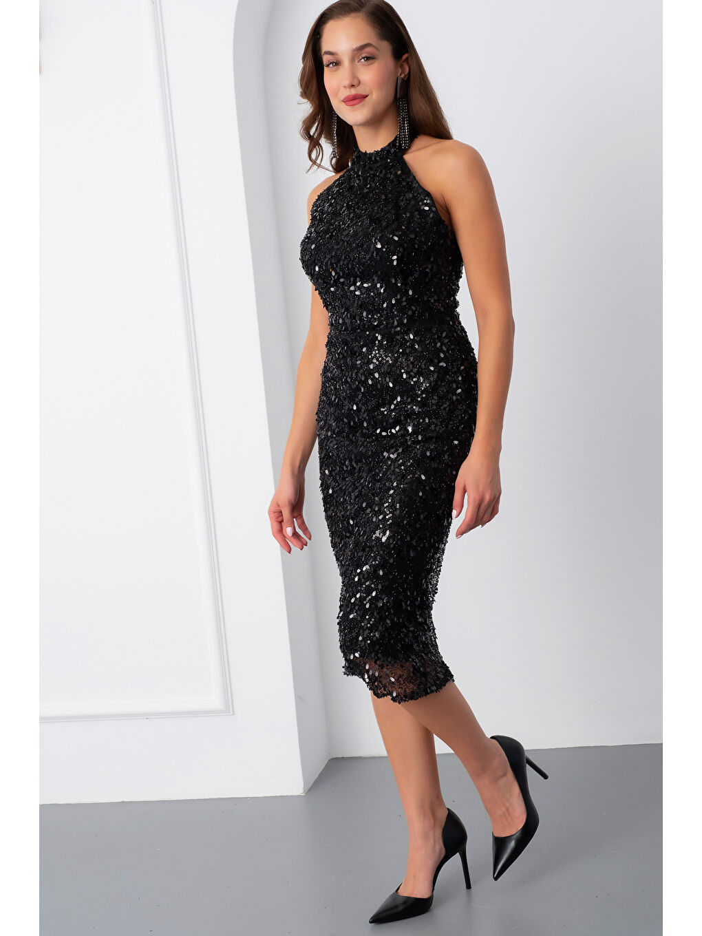 Kadın Siyah Yaka Taş Detay Midi Abiye Elbise-1