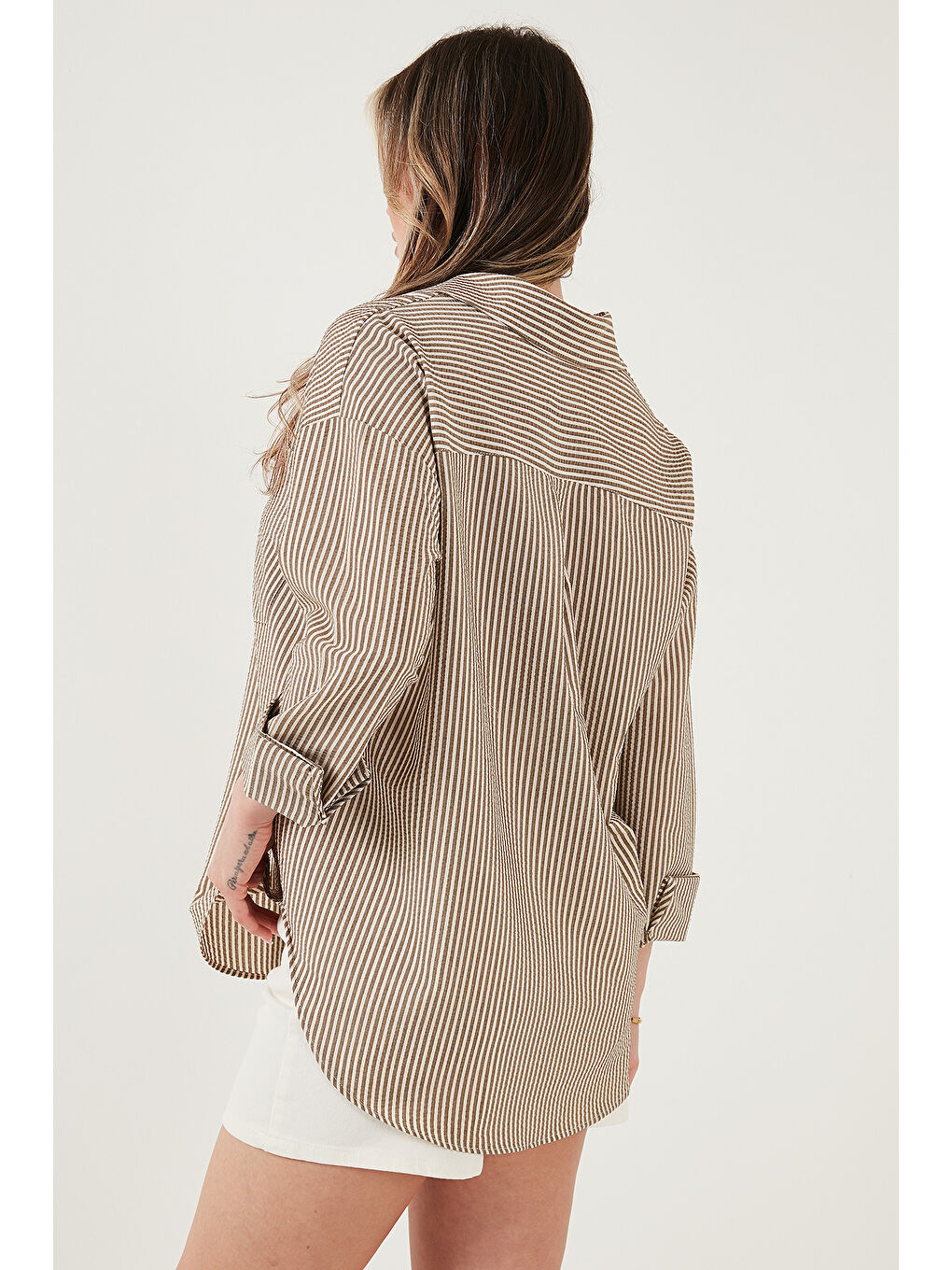 Kahverengi Regular Fit Uzun Kollu Cepli Çizgili Kadın Gömlek 6772895-6