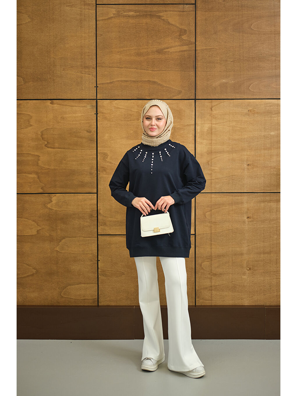 Kadın Yaka Taş Detay Tunik Lacivert-1