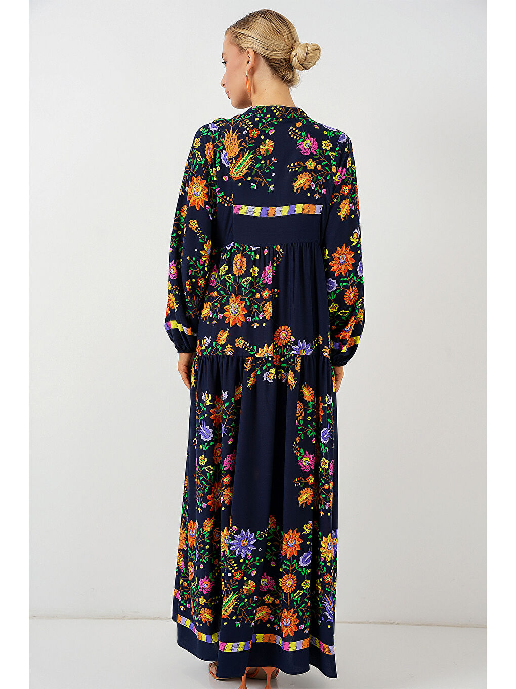 2423 Otantik Desenli Tesettür Elbise - Düz Lacivert-5