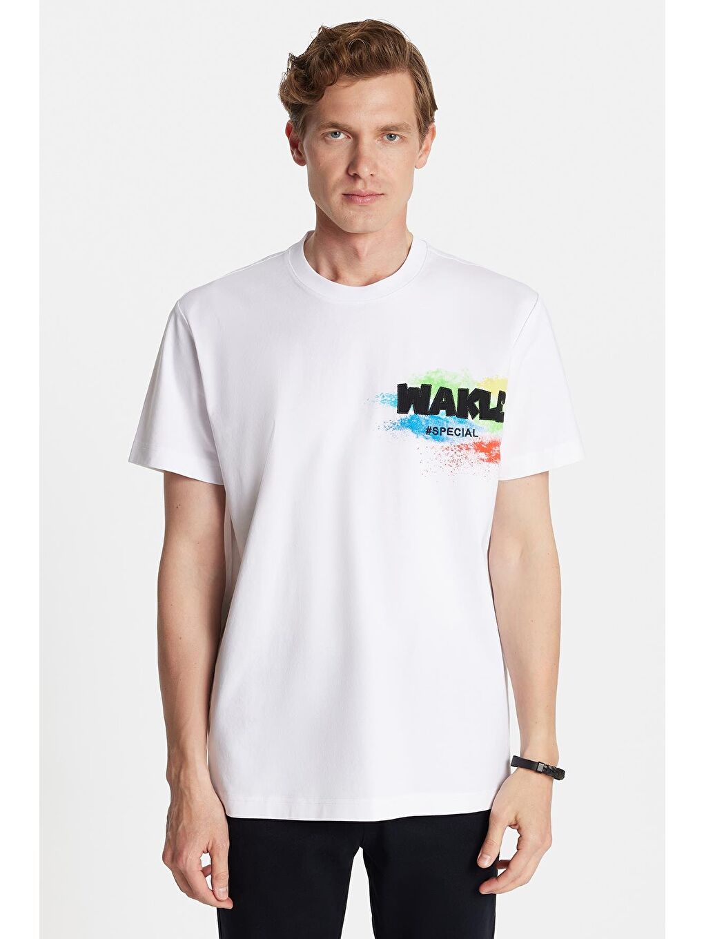 Relax Fit Rahat Kesim Pamuklu Ön Ve Arka Baskı Ve Nakış Detaylı Bisiklet Yaka Beyaz Erkek Tişört-3