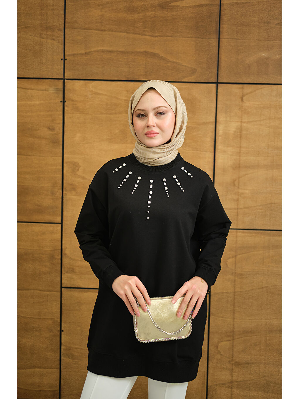 Kadın Yaka Taş Detay Tunik Siyah-3