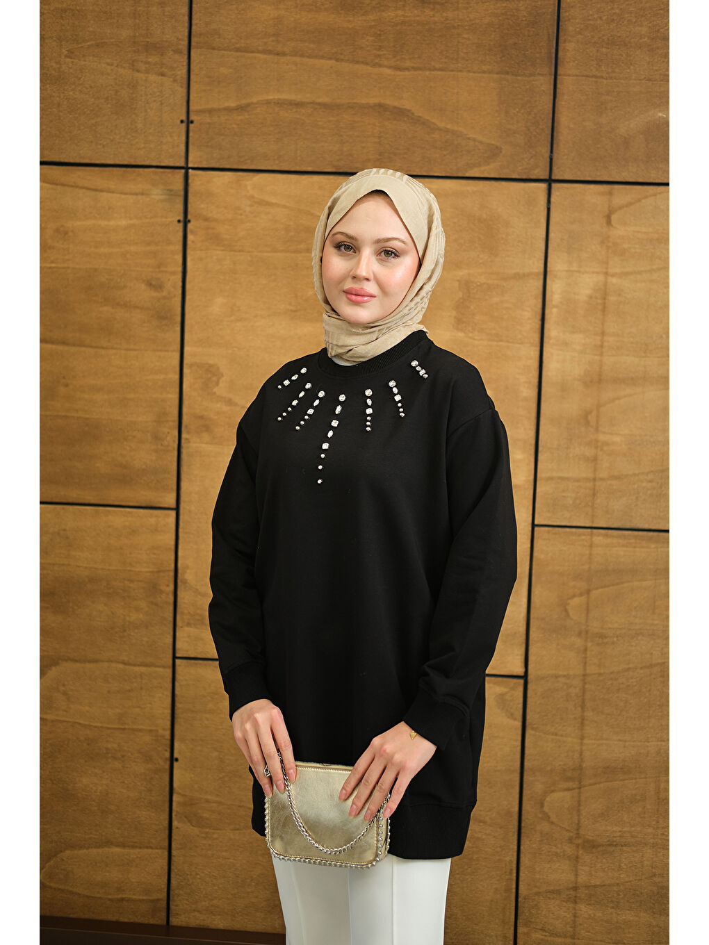 Kadın Yaka Taş Detay Tunik Siyah-4