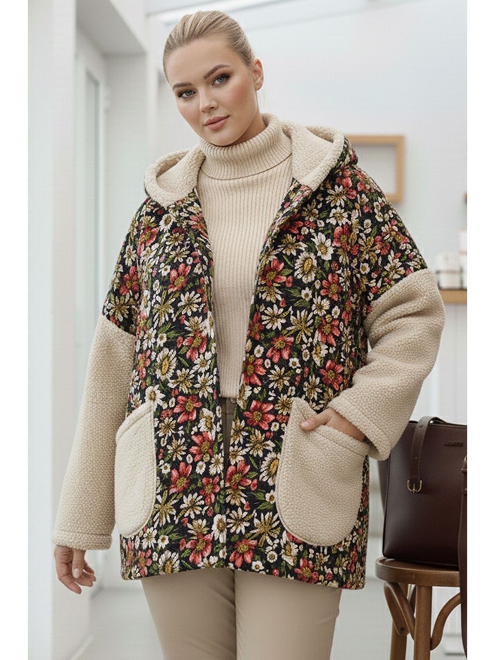 İtalyan Büyük Beden Bej Uzun Kol Cepli Kapüşonlu Casual Buklet Oversize Dokuma Ceket 78 70-1