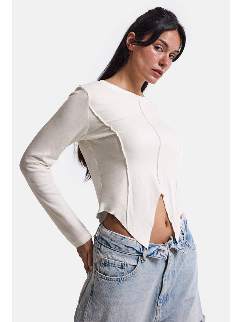 Beyaz Kadın Ekru Renk W5 Asimetrik Kesim Crop Fit Tasarım Body-2