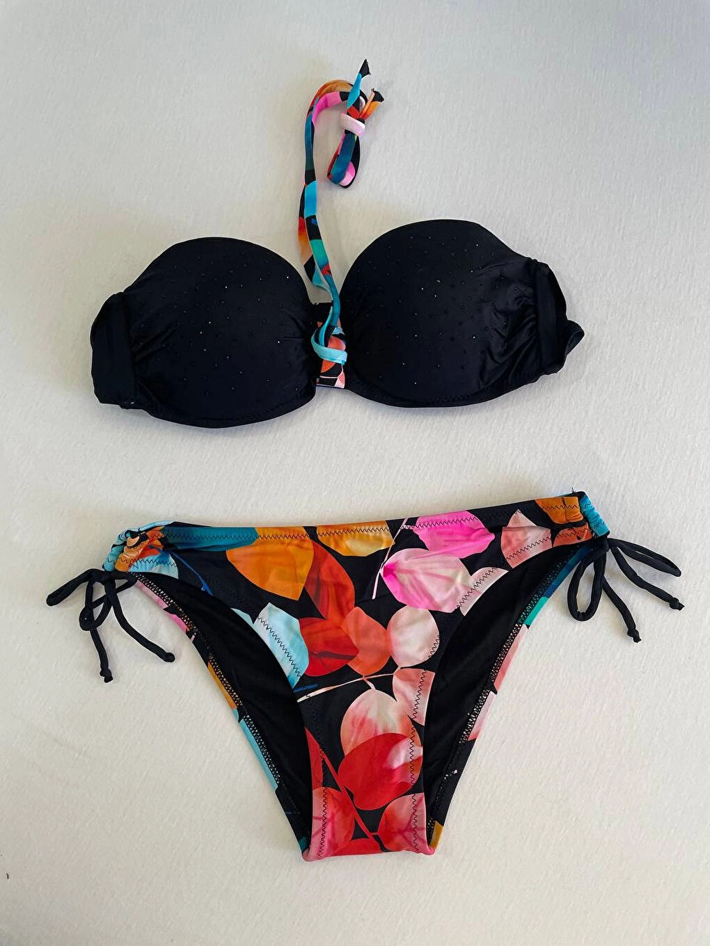 Kadın Siyah Taş İşlemeli Astarlı Bikini Takım HZL25S-LC207-4