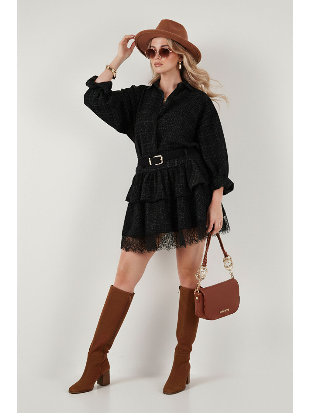 Siyah Regular Fit Klasik Yaka Kemer Detaylı Kadın Gömlek 59134502-2