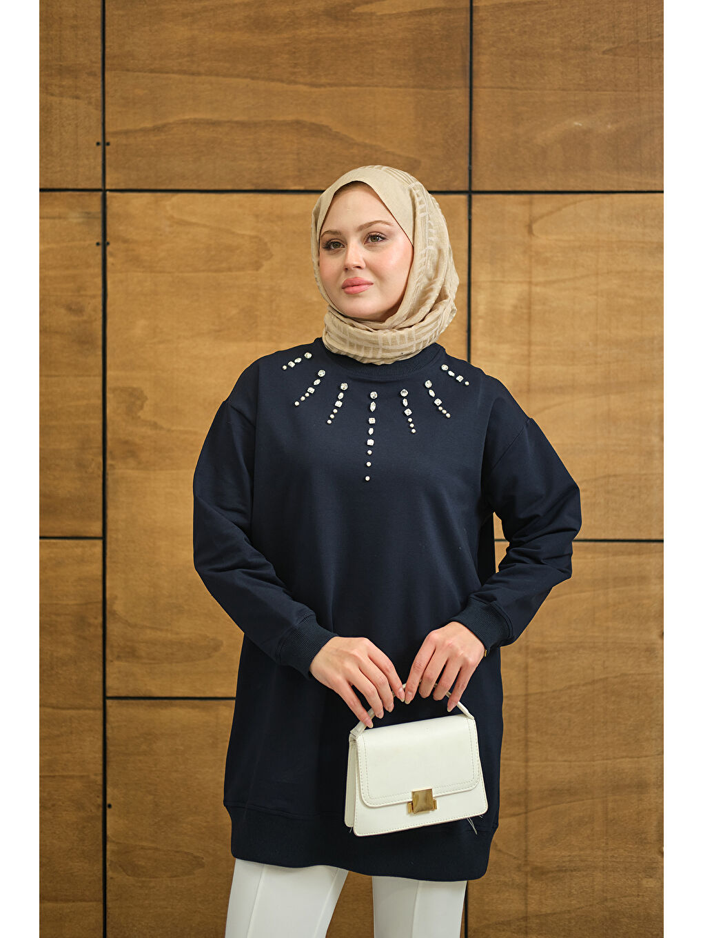 Kadın Yaka Taş Detay Tunik Lacivert-4