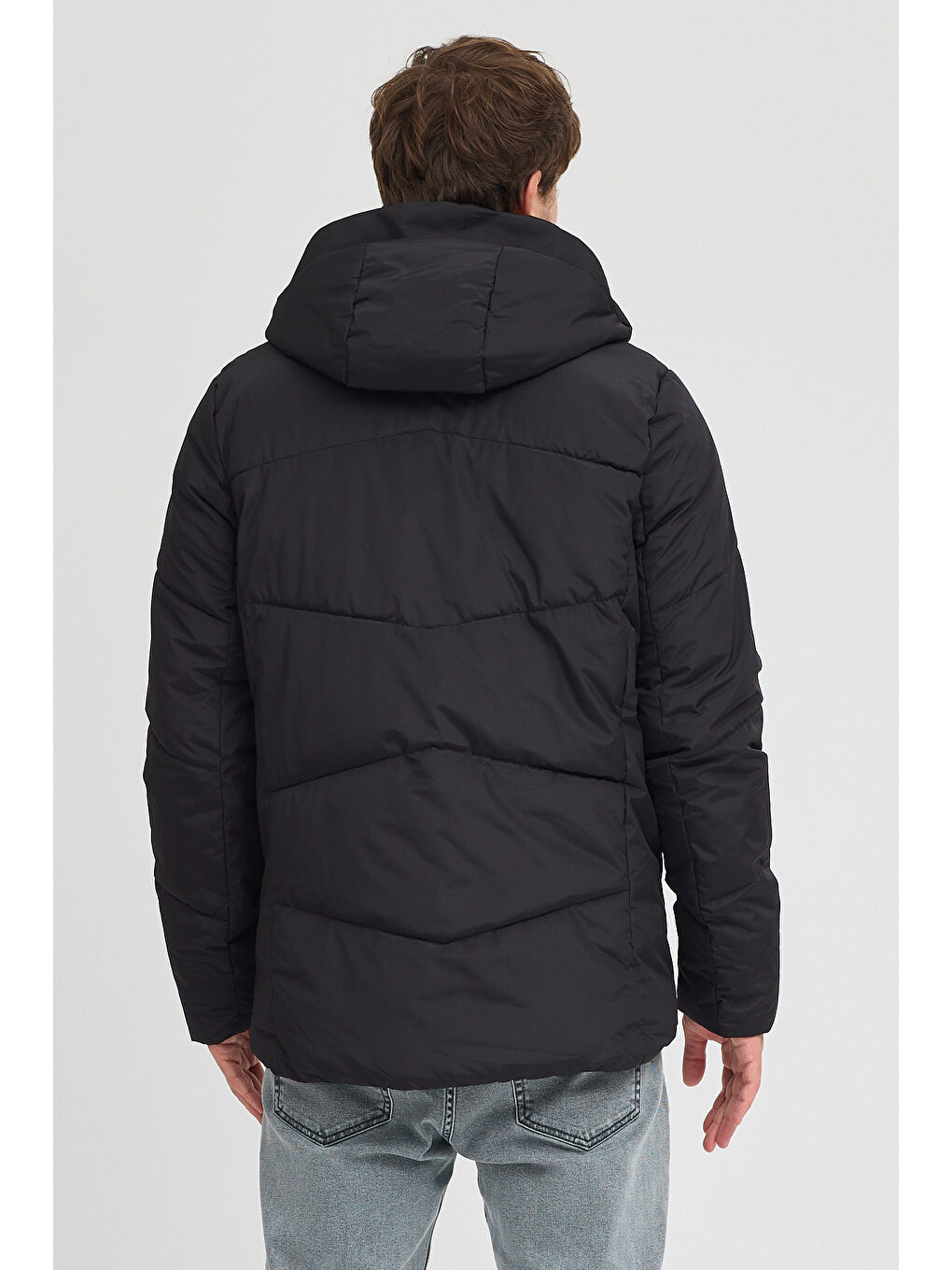 Siyah Erkek Kapüşonlu Mont 950-3