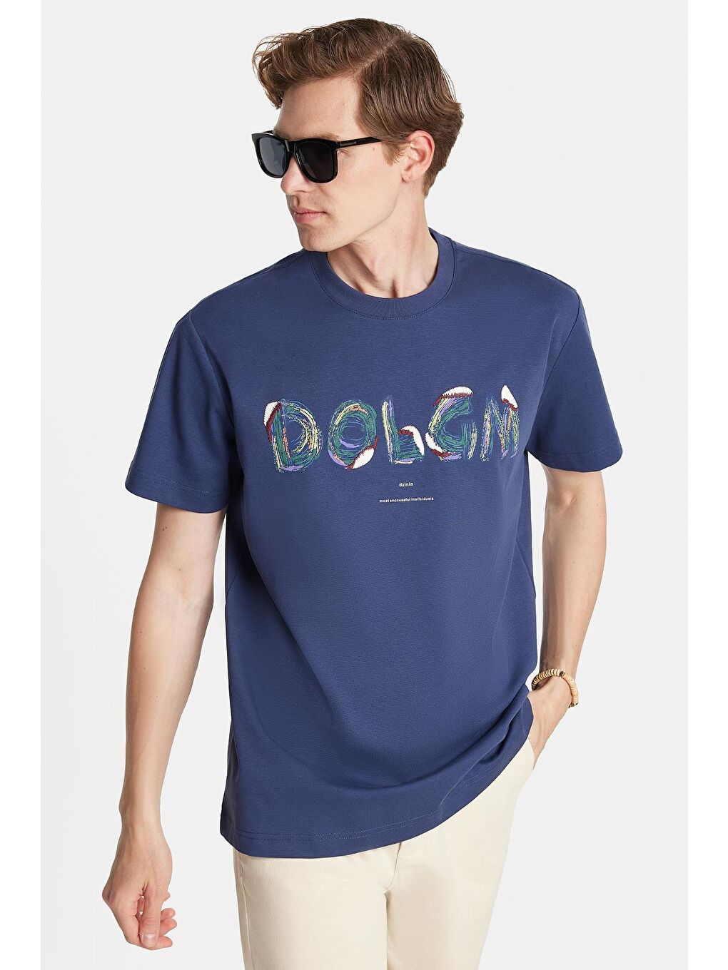 Relax Fit Rahat Kesim Pamuklu Ön Baskı Ve Nakış Detaylı Bisiklet Yaka İndigo Erkek Tişört