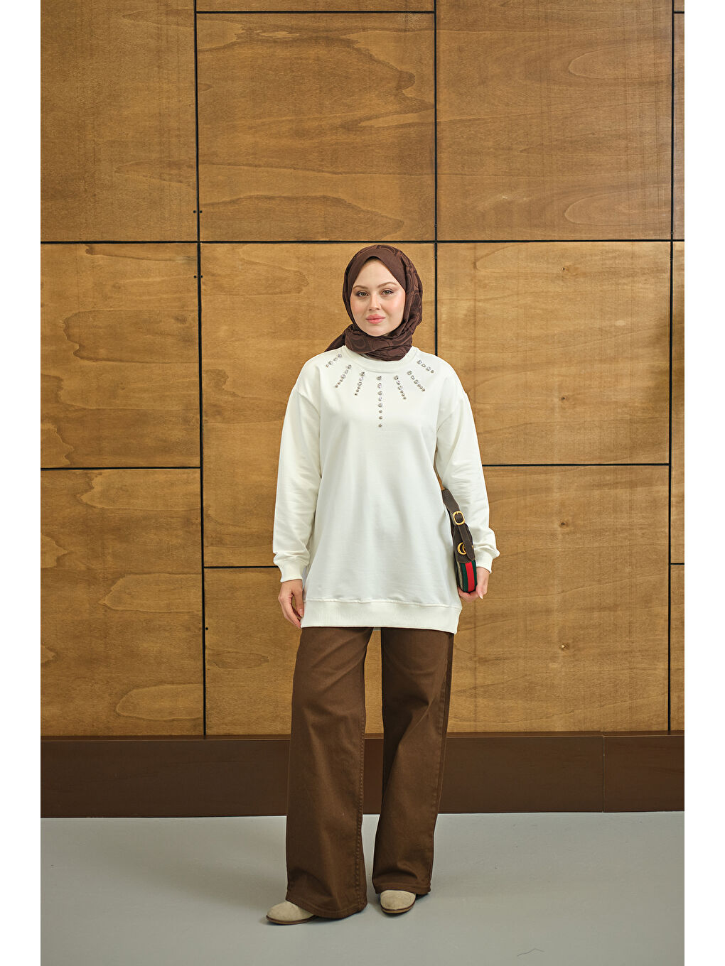 Kadın Yaka Taş Detay Tunik Beyaz