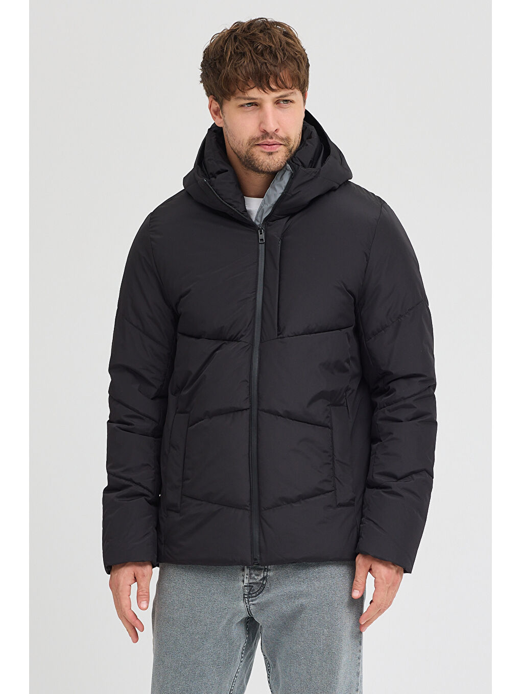 Siyah Erkek Kapüşonlu Mont 950-4