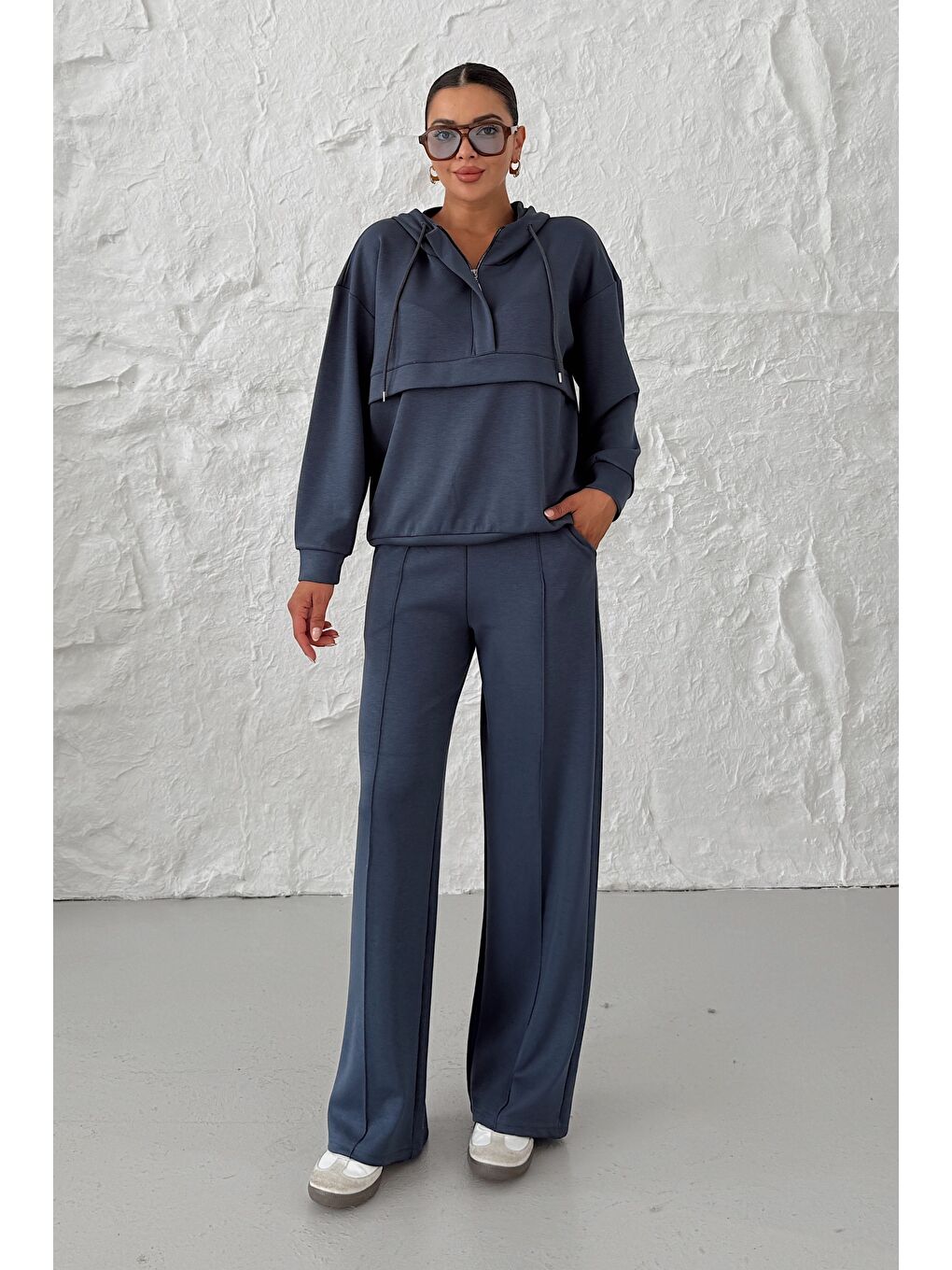 Gri Kadın Füme Kapüşonlu Biye Detaylı Yarım Fermuarlı Kanguru Cepli Alt-Üst Takım-2