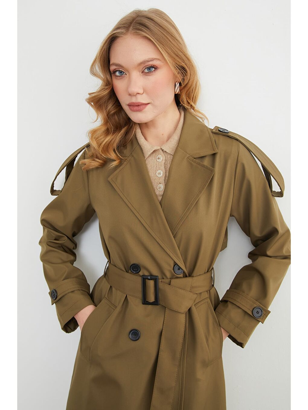 Haki Kuşaklı Kol Ve Omuz Detaylı Uzun Trençkot-2