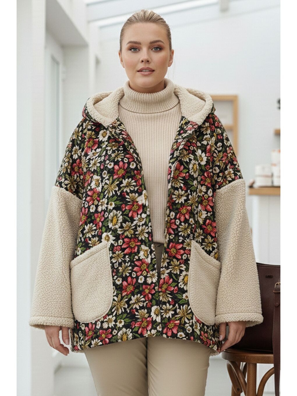 İtalyan Büyük Beden Bej Uzun Kol Cepli Kapüşonlu Casual Buklet Oversize Dokuma Ceket 78 70-3